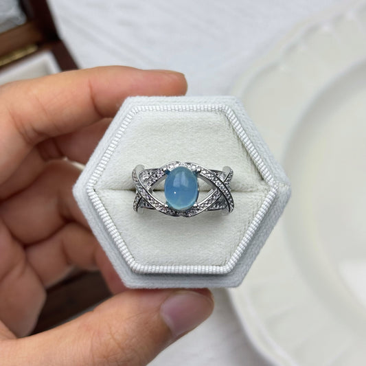 Elegant Aquamarine Ring with Crystal Accents