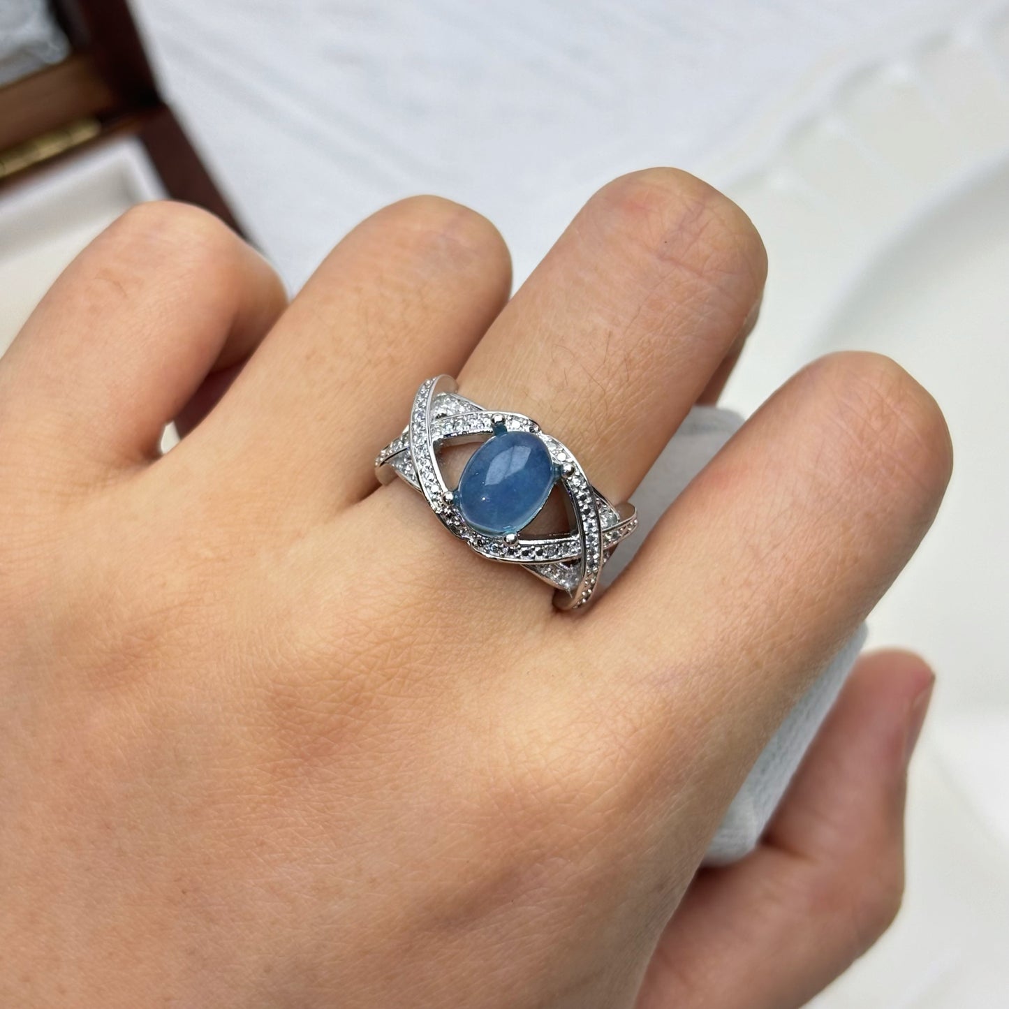Elegant Aquamarine Ring with Crystal Accents
