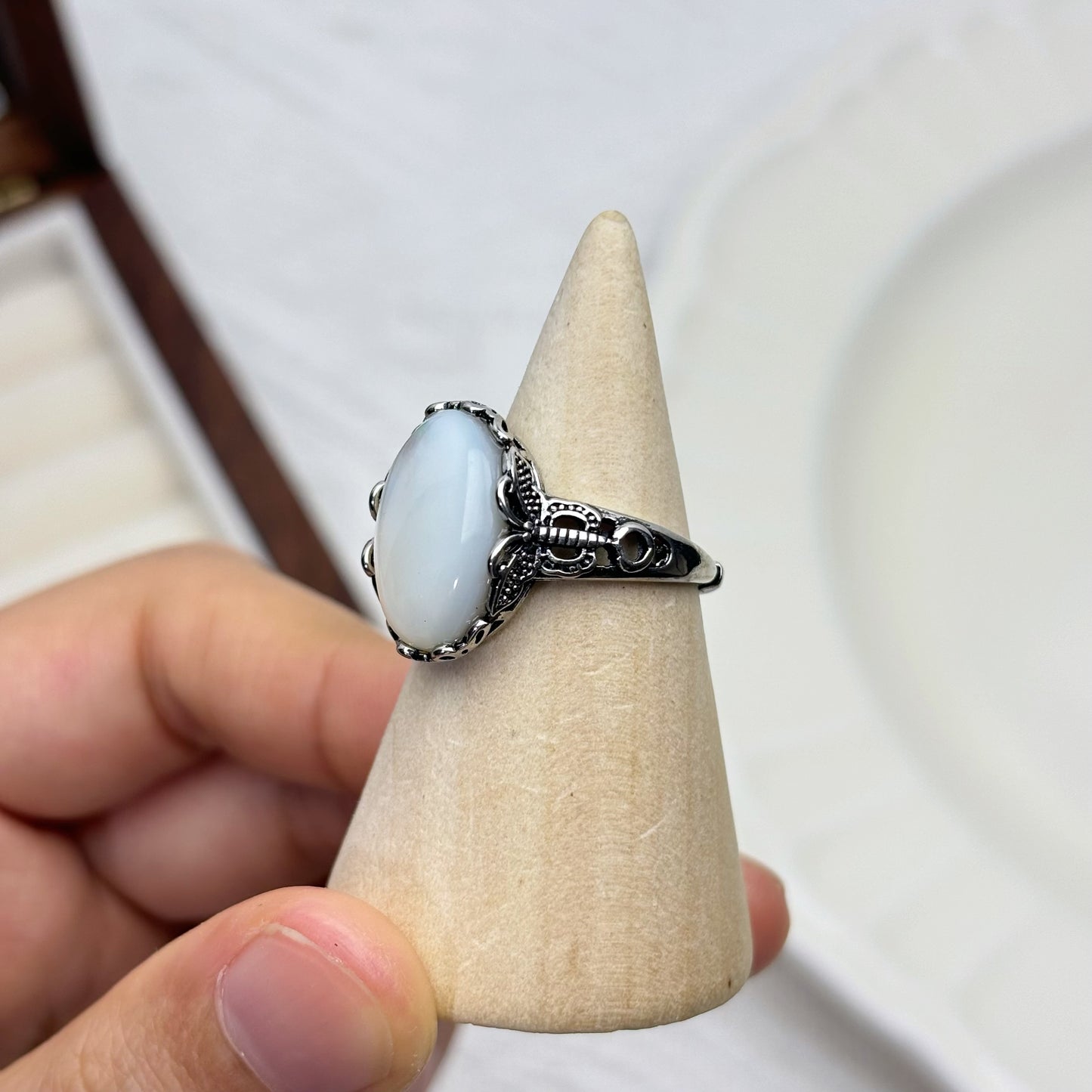 Vintage Mother of Pearl Ring