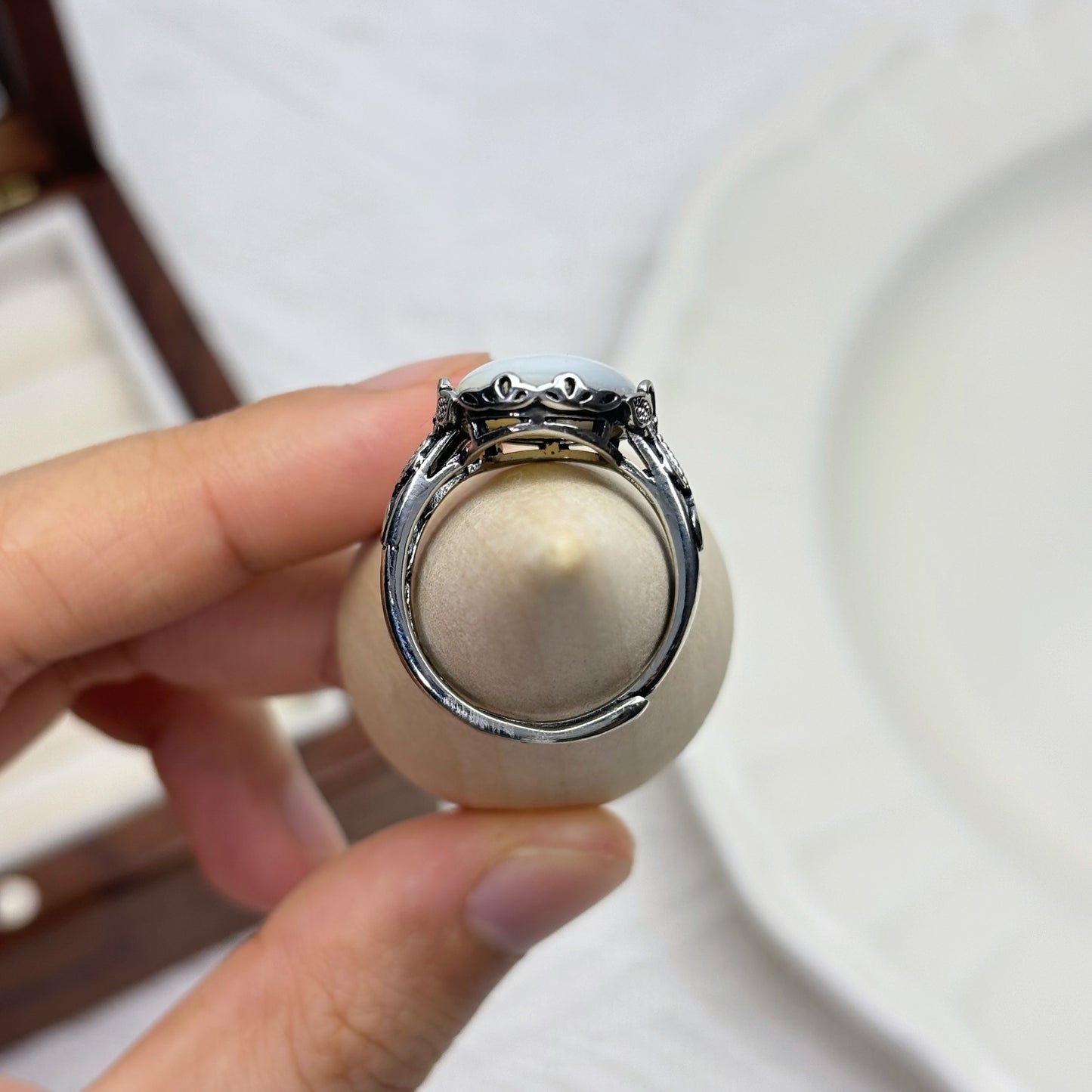 Vintage Mother of Pearl Ring