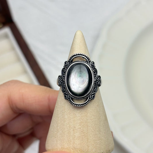 Black Mother of Pearl Vintage Ring – Antique Silver Ornate Frame