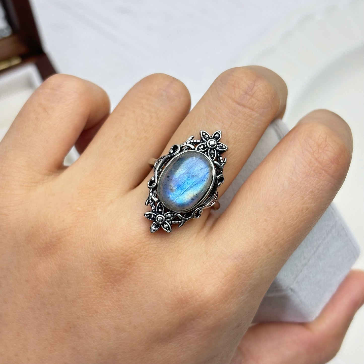 Retro Plated Floral Labradorite Ring
