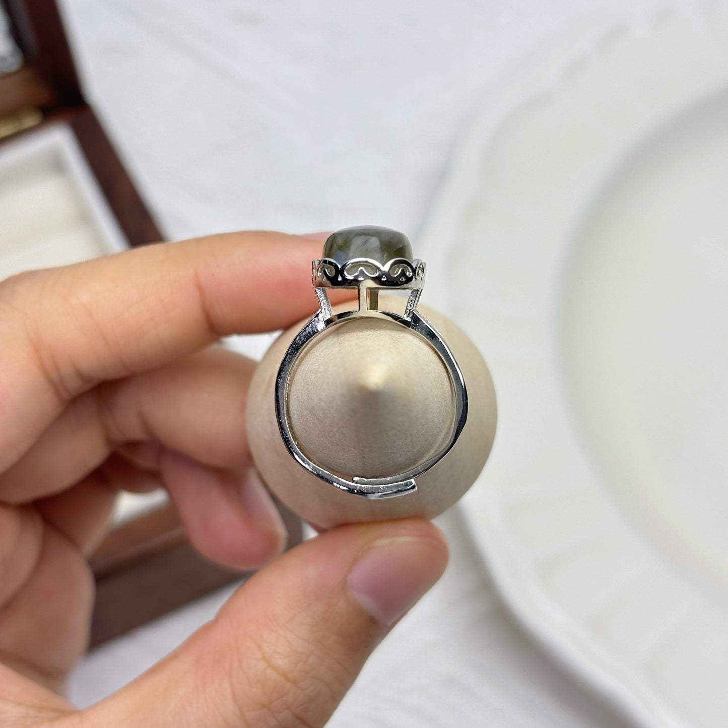 Minimalist Labradorite Ring